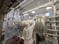 The next-generation of xenon detectors for the search of neutrinoless double beta decays