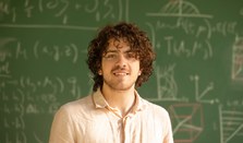 Modeling cosmological observables beyond the perturbative regime