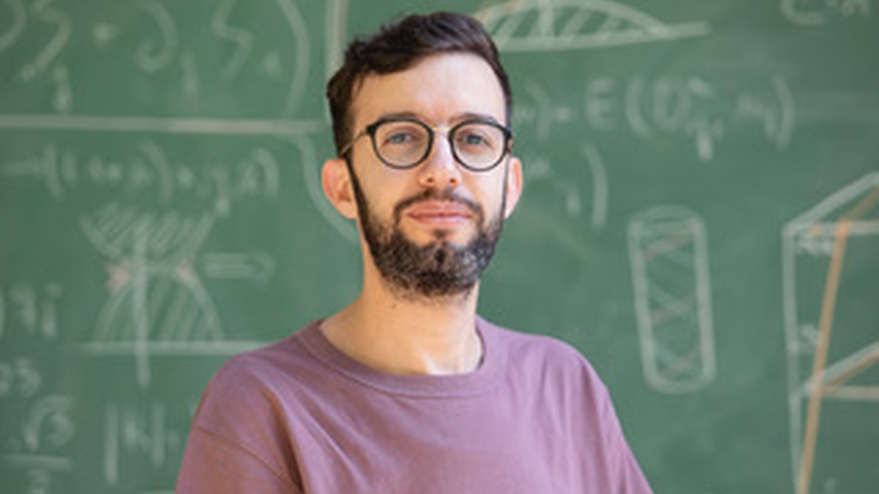 Theoretical study of high-pressure effect on cycloaddition and cycloreversion reactions