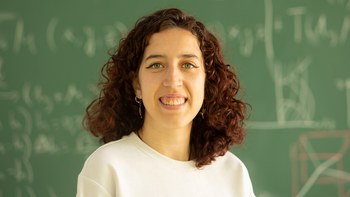 Constraining cosmology with star-forming galaxies