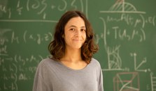 Simulating structure formation in the Universe
