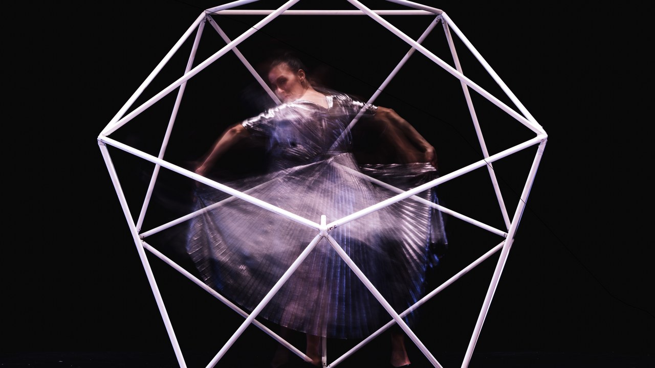 Cristalization of dance Cristalization of dance