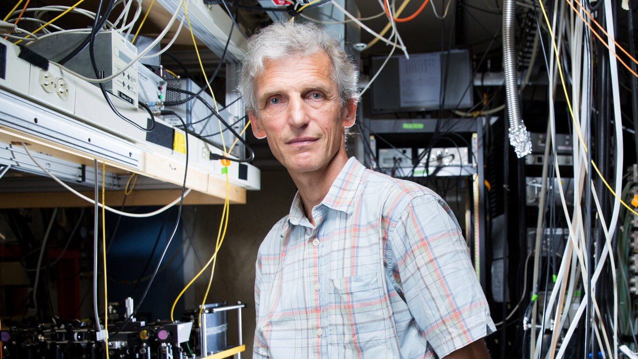 Wolfgang Ketterle: Spin physics in ultracold atoms