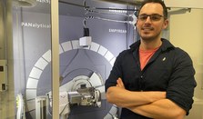 PhD thesis defense: Designing hybrid superlattices via molecular intercalation in van der Waals materials