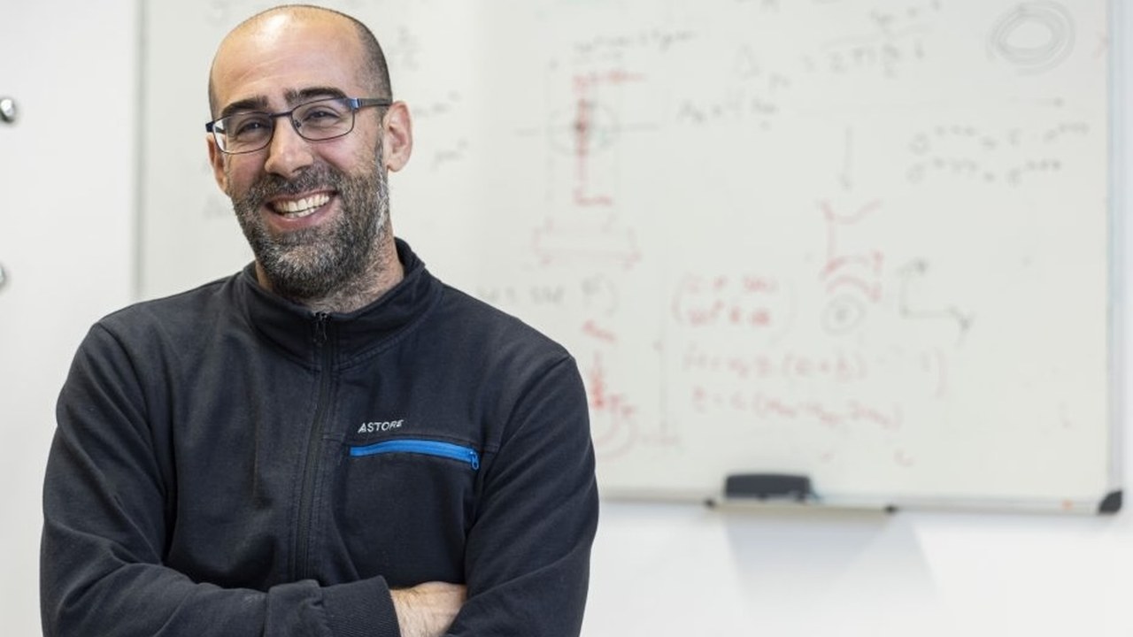 DIPC Community Seminar: Le Tour de nonlinear optical processes DIPC Community Seminar: Le Tour de nonlinear optical processes